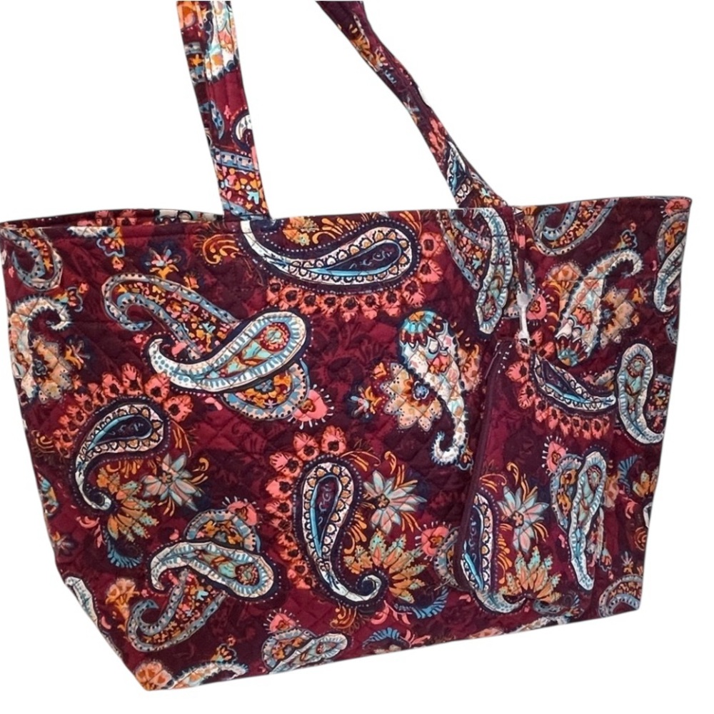 New Vera Bradley Grand Tote Retired Paisley Jamboree Pattern in Recycled Cotton